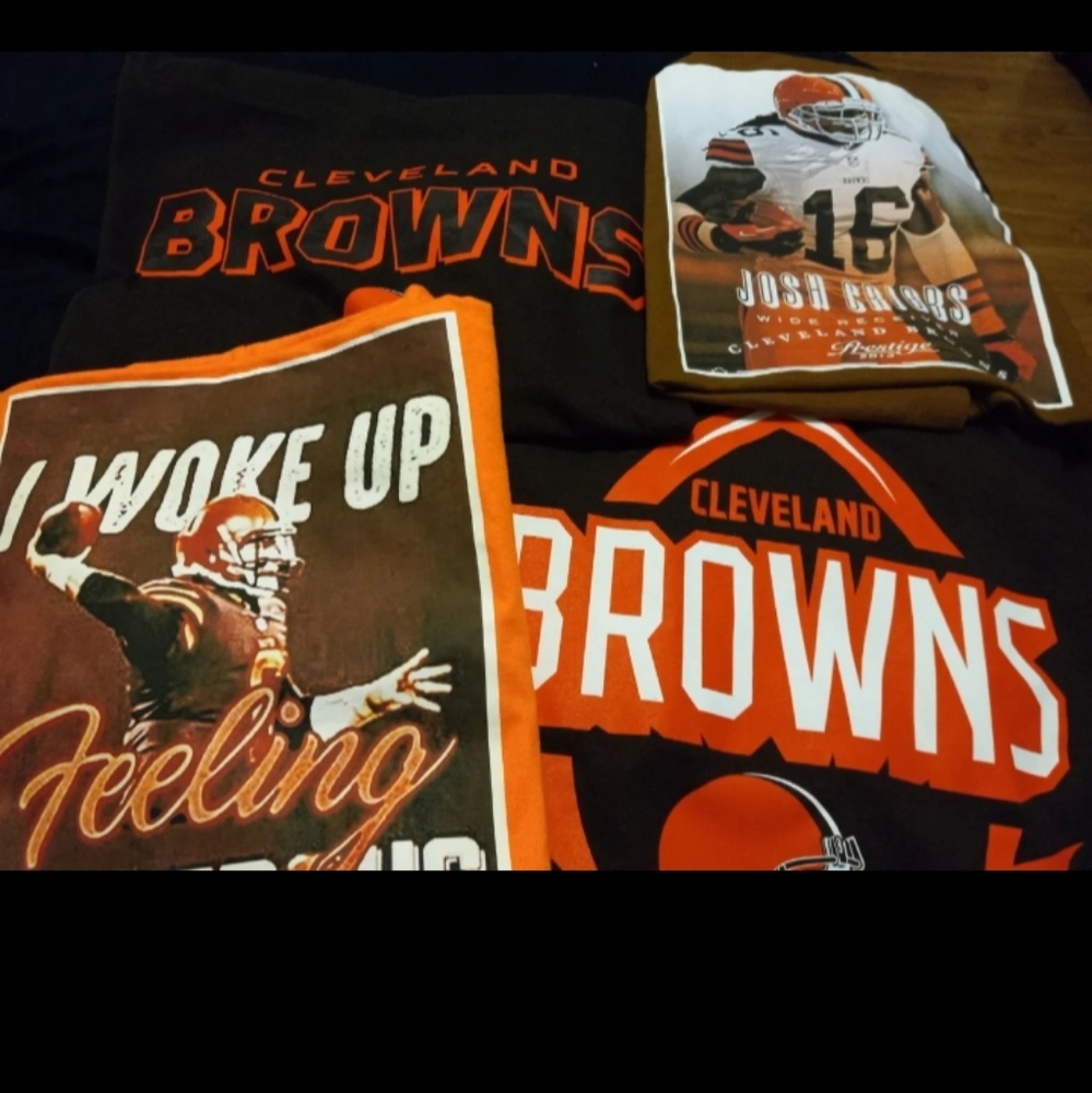 Men's graphic tee bundle